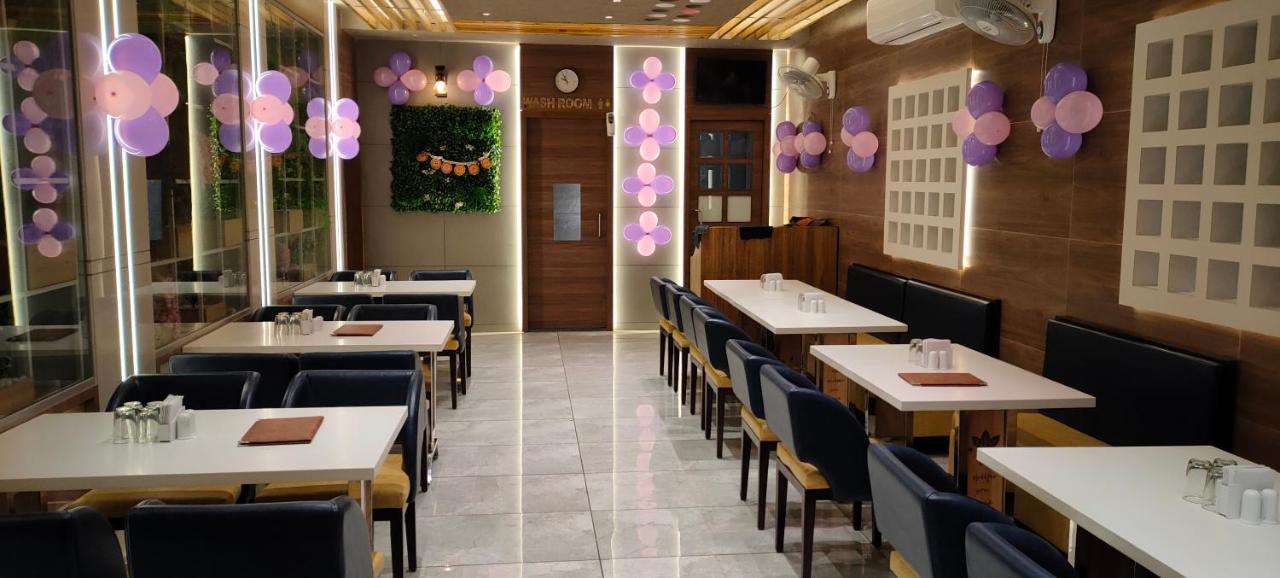 Hotel Viram Pardi Ngoại thất bức ảnh